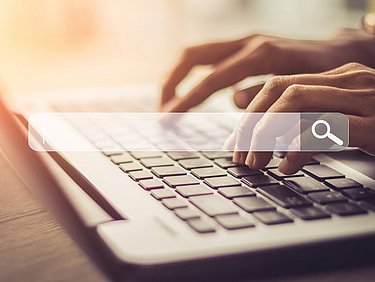 Digitales Webdesign-Muster mit Altenburg-Motiv