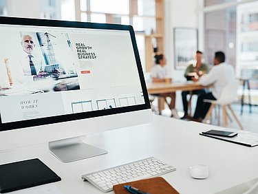 Stilvolles Webdesign-Mockup mit Löbauer Flair