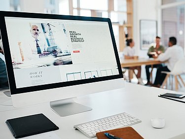 Digitale Darstellung von Webdesign-Themen und Rügen Digitale Darstellung von Webdesign-Themen und Rügen