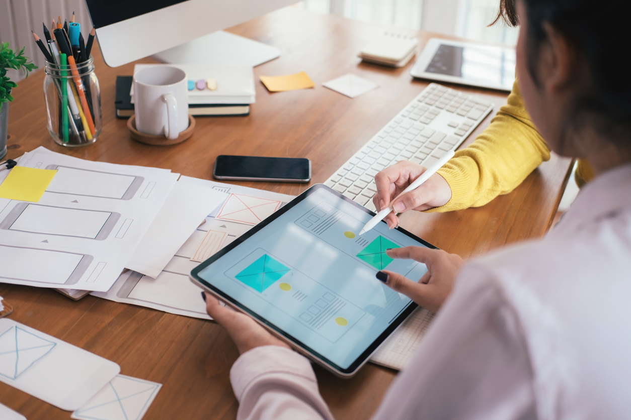 Benutzerfreundliches Webdesign mit Hof-Akzenten Benutzerfreundliches Webdesign mit Hof-Akzenten